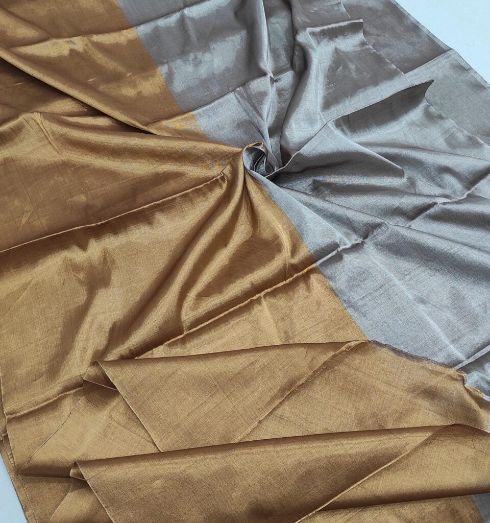 "Elegant handloom saree in tissue"